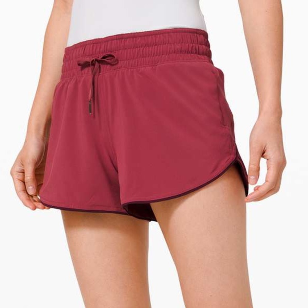 NWT Lululemon Choose a Side Reversible Shorts